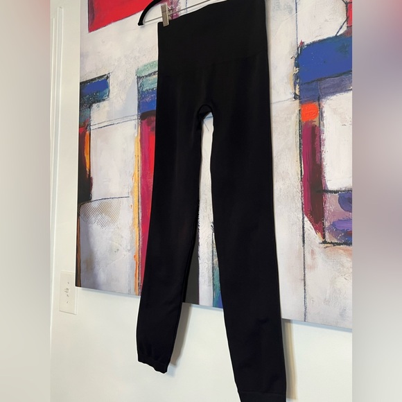 NWOT Spanx Look At Me Now Seamless Leggings Size Small - Picture 2 of 6